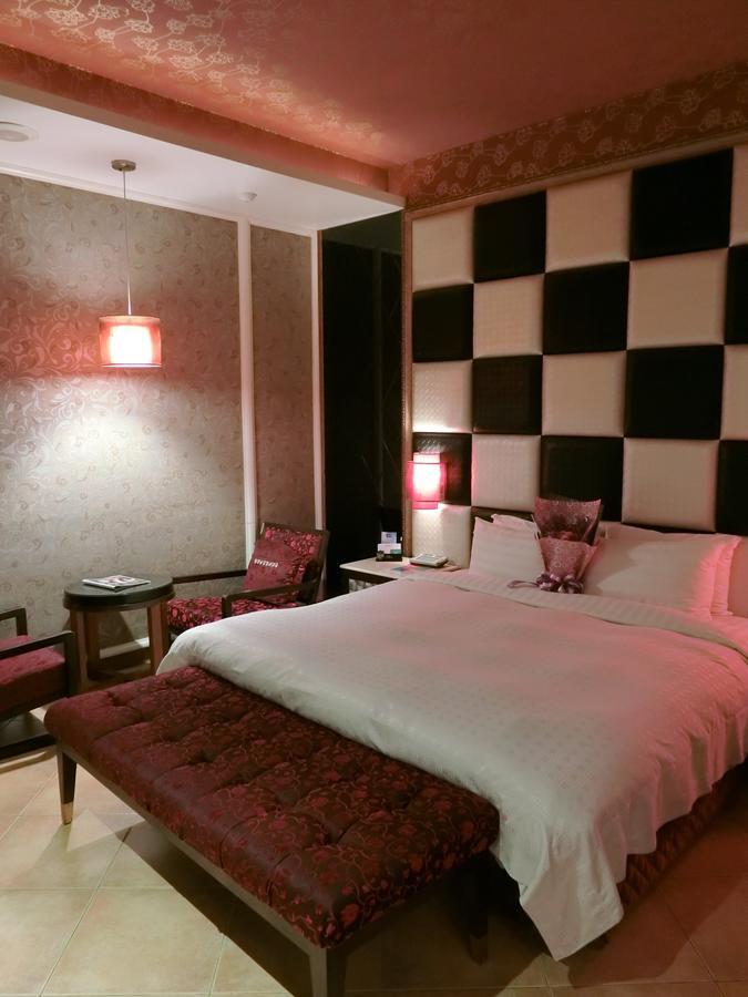 Mambo Impression Motel Chaozhou Экстерьер фото