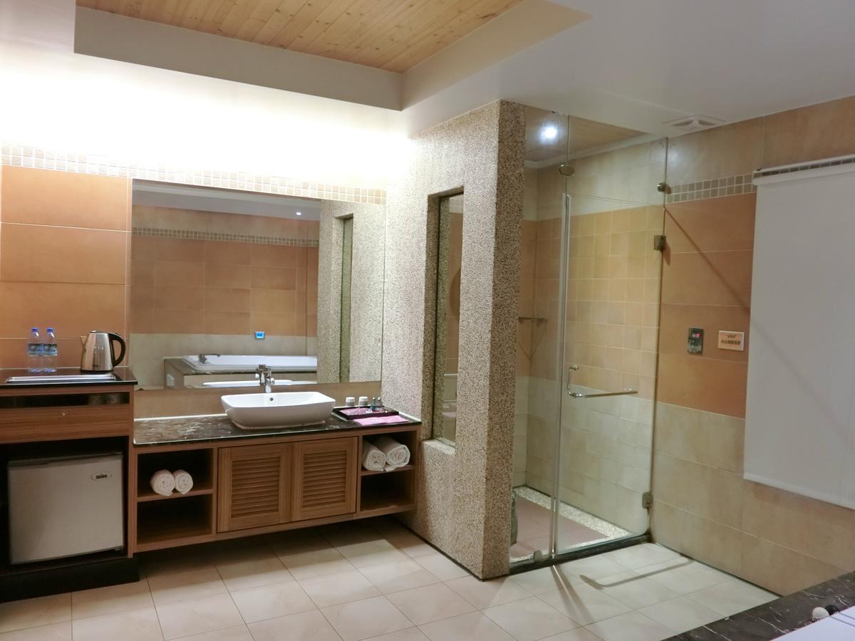 Mambo Impression Motel Chaozhou Экстерьер фото